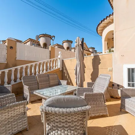 2 Apts In Sun And Happiness Villa